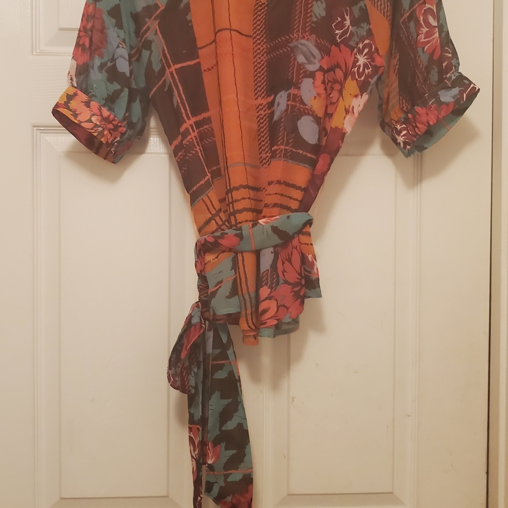 Blouse - Picture 2 of 4